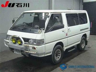 Mitsubishi Delica Starwagon