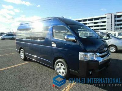 Toyota Hiace Commuter VAN