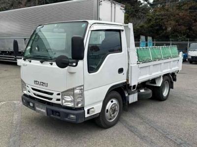 Isuzu ELF Truck