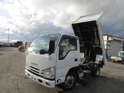 Isuzu ELF Truck