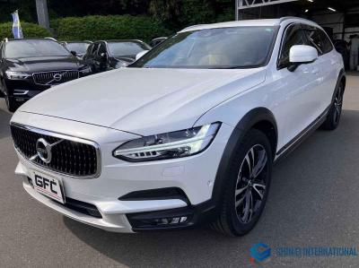 Volvo V90