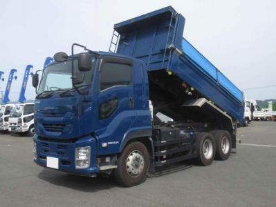 Isuzu Giga