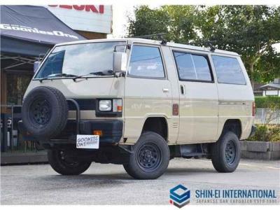 Mitsubishi Delica Starwagon