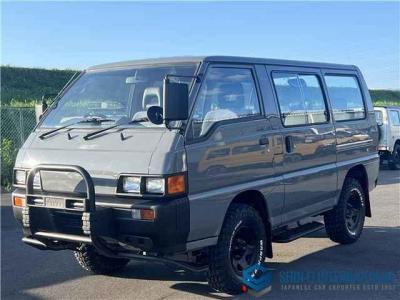 Mitsubishi Delica Starwagon