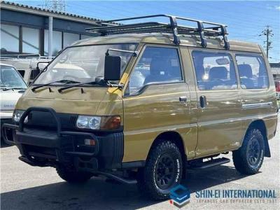 Mitsubishi Delica Starwagon