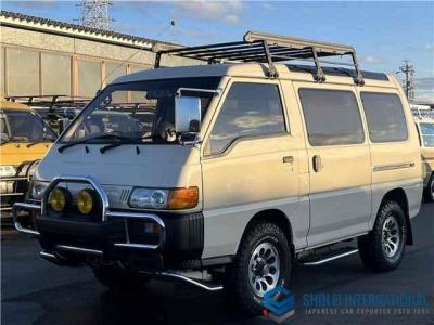 Mitsubishi Delica Starwagon