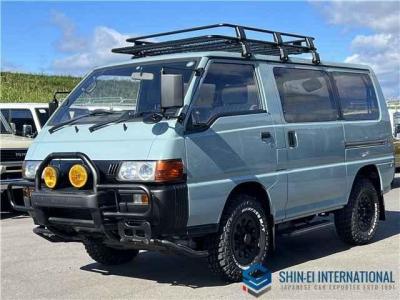 Mitsubishi Delica Starwagon
