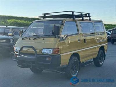 Mitsubishi Delica Starwagon