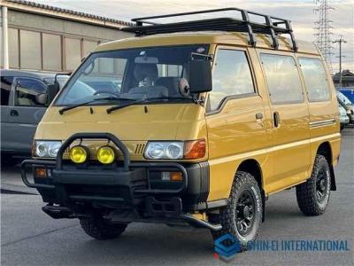 Mitsubishi Delica Starwagon