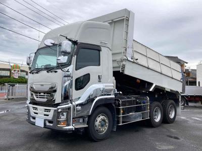 Isuzu Giga