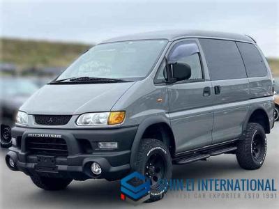 Mitsubishi Delica Space Gear