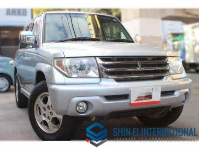Mitsubishi Pajero IO