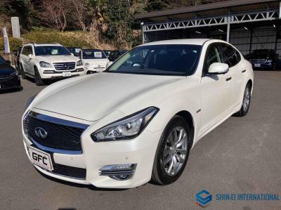 Nissan Fuga Hybrid