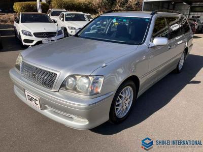 Toyota Crown Estate