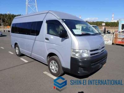 Toyota Hiace Commuter VAN