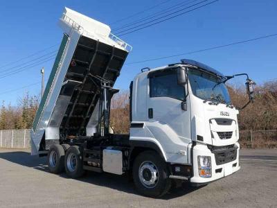 Isuzu Giga
