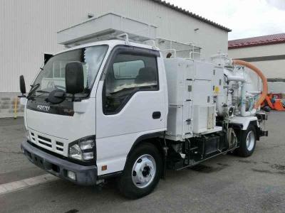 Isuzu ELF