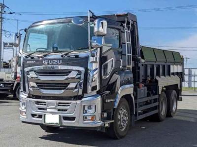 Isuzu Giga
