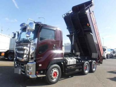 Isuzu Giga