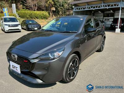 Mazda Mazda2
