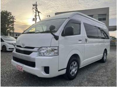 Toyota Hiace Commuter VAN