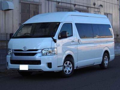 Toyota Hiace Commuter VAN