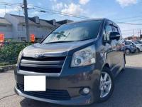 Toyota Noah 2010