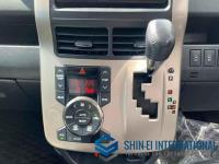 Toyota Noah 2011