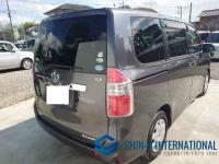 Toyota Noah 2009