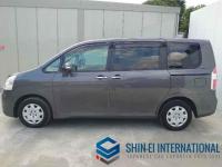 Toyota Noah 2009