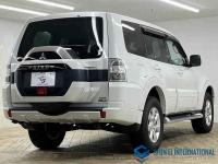 Mitsubishi Pajero 2016