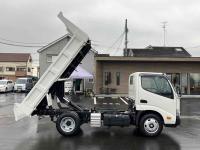 Toyota DYNA 2022
