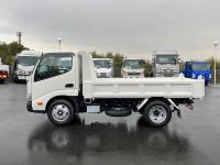 Toyota DYNA 2022