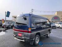 Mitsubishi Delica Starwagon 1998