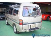 Mitsubishi Delica Starwagon 1989