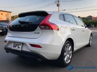 Volvo V40 2018