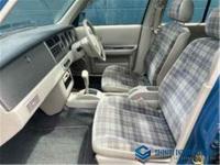 Nissan Rasheen 1995