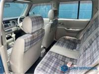 Nissan Rasheen 1995
