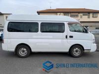 Nissan Caravan coach 2005