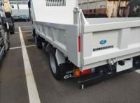 Isuzu ELF 2023