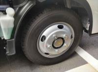 Isuzu ELF 2023