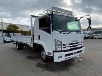 Isuzu Forward 2018