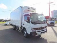 Mitsubishi Canter 2023