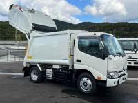 Hino Dutro 2023