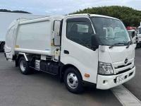 Hino Dutro 2023