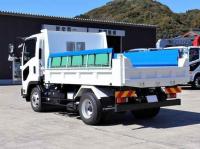 Isuzu Forward 2023