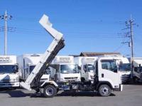 Isuzu Forward 2018