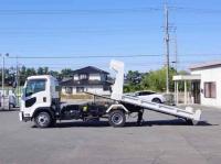 Isuzu Forward 2018