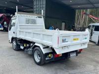 Isuzu ELF 2023