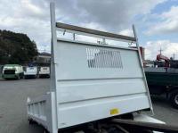 Isuzu ELF 2023